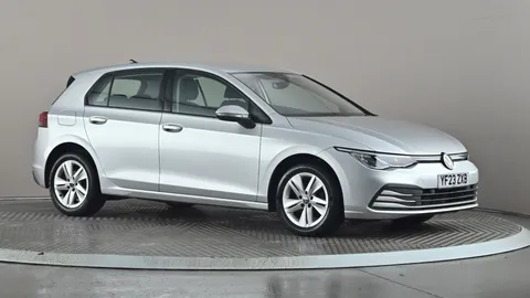 VOLKSWAGEN GOLF 1.5 TSI Life
