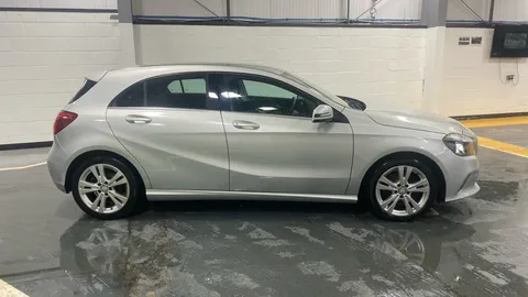 MERCEDES-BENZ A CLASS A180 Sport Auto