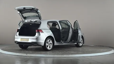 VOLKSWAGEN GOLF 1.5 TSI Life