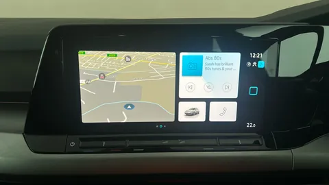 VOLKSWAGEN GOLF 1.5 TSI Life