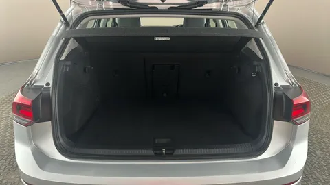 VOLKSWAGEN GOLF 1.5 TSI Life