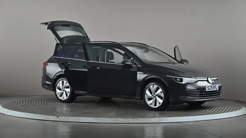 VOLKSWAGEN GOLF 1.5 eTSI Style DSG