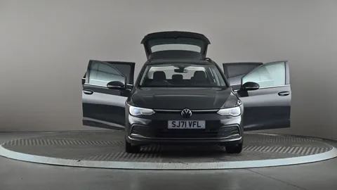VOLKSWAGEN GOLF 1.5 eTSI Style DSG