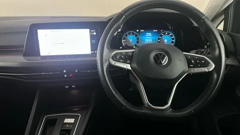 VOLKSWAGEN GOLF 1.5 eTSI Style DSG