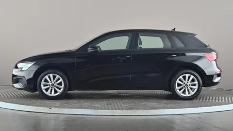 AUDI A3 30 TFSI Technik