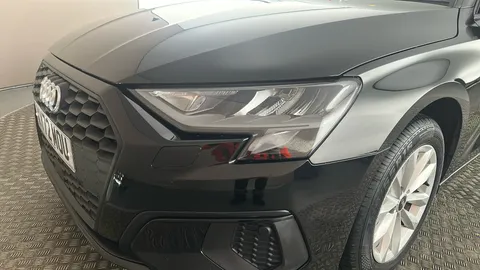 AUDI A3 30 TFSI Technik