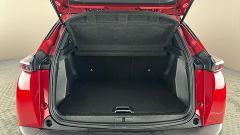 PEUGEOT 2008 1.2 PureTech 130 GT EAT8