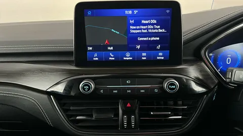 FORD KUGA 2.5 PHEV Vignale CVT