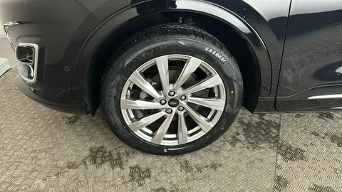 FORD KUGA 2.5 PHEV Vignale CVT