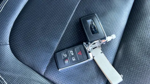 JAGUAR E-PACE 2.0 [200] R-Dynamic HSE Auto