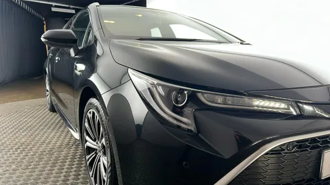 TOYOTA COROLLA 2.0 VVT-i Hybrid Excel CVT