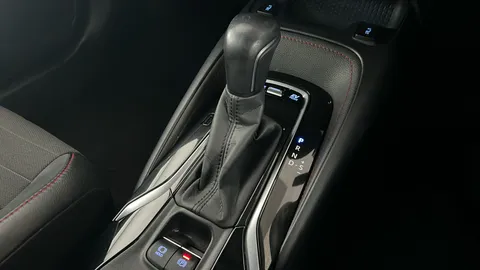 TOYOTA COROLLA 2.0 VVT-i Hybrid Excel CVT