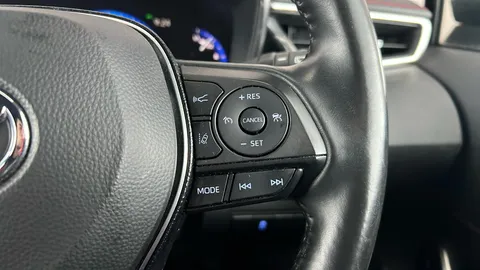 TOYOTA COROLLA 2.0 VVT-i Hybrid Excel CVT