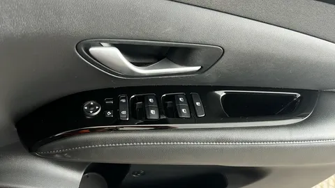 HYUNDAI TUCSON 1.6 TGDi SE Connect 2WD