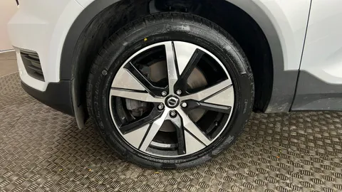 VOLVO XC40 1.5 T4 Recharge PHEV R DESIGN Auto