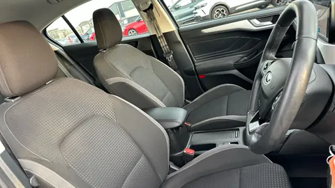 FORD FOCUS 1.0 EcoBoost 125 Zetec