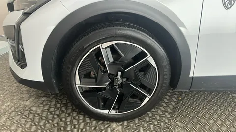 PEUGEOT 408 1.2 PureTech GT EAT8