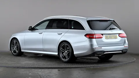 MERCEDES-BENZ E CLASS E 200 AMG Line Premium 9G-Tronic