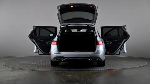 MERCEDES-BENZ E CLASS E 200 AMG Line Premium 9G-Tronic