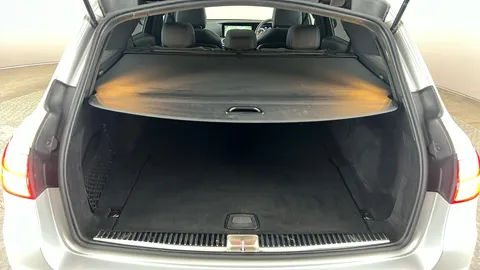 MERCEDES-BENZ E CLASS E 200 AMG Line Premium 9G-Tronic