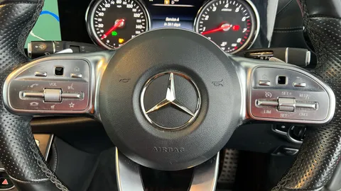 MERCEDES-BENZ E CLASS E 200 AMG Line Premium 9G-Tronic