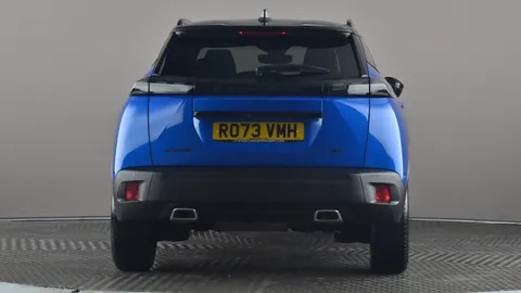 PEUGEOT 2008 1.2 PureTech 130 GT EAT8