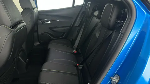 PEUGEOT 2008 1.2 PureTech 130 GT EAT8