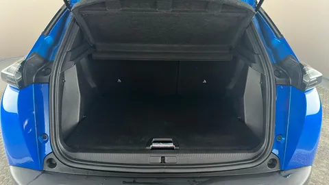 PEUGEOT 2008 1.2 PureTech 130 GT EAT8