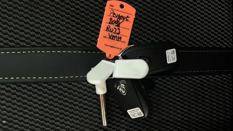 PEUGEOT 2008 1.2 PureTech 130 GT EAT8