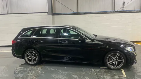 MERCEDES-BENZ C CLASS C300 AMG Line Premium 9G-Tronic