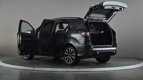 FORD KUGA 1.5 TDCi ST-Line 2WD