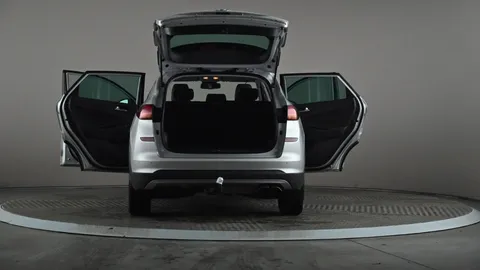 HYUNDAI TUCSON 1.6 CRDi Premium 2WD