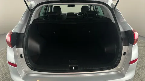 HYUNDAI TUCSON 1.6 CRDi Premium 2WD