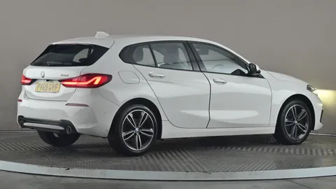 BMW 1 SERIES 118d Sport