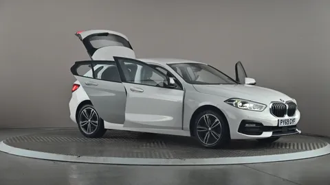 BMW 1 SERIES 118d Sport