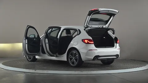 BMW 1 SERIES 118d Sport