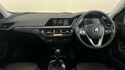 BMW 1 SERIES 118d Sport