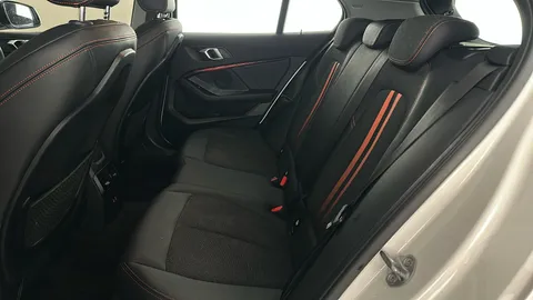 BMW 1 SERIES 118d Sport