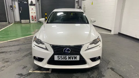 LEXUS IS 300h Advance CVT Auto
