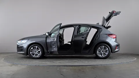 FORD FOCUS 1.5 EcoBlue Titanium Style