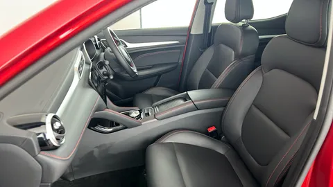 MG MOTOR UK ZS 115kW Trophy Connect EV Long Range73kWh Auto