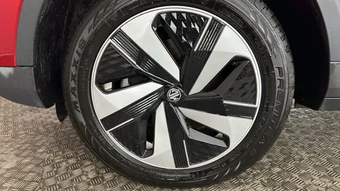 MG MOTOR UK ZS 115kW Trophy Connect EV Long Range73kWh Auto