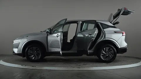 NISSAN QASHQAI 1.3 DiG-T MH 158 Acenta Premium Xtronic