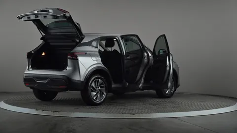 NISSAN QASHQAI 1.3 DiG-T MH 158 Acenta Premium Xtronic