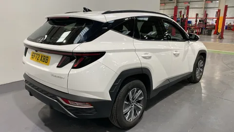 HYUNDAI TUCSON 1.6 TGDi SE Connect 2WD