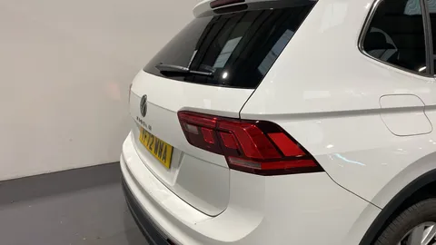 VOLKSWAGEN TIGUAN ALLSPACE 1.5 TSI Life DSG