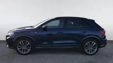 AUDI Q3 45 TFSI e Black Edition S Tronic