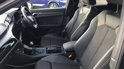 AUDI Q3 45 TFSI e Black Edition S Tronic