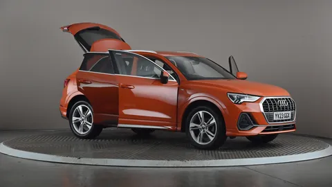 AUDI Q3 35 TFSI S Line [Comfort+Sound Pack]