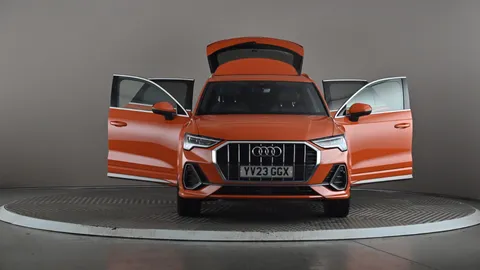 AUDI Q3 35 TFSI S Line [Comfort+Sound Pack]